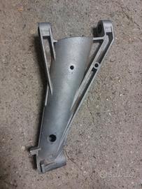 LIGIER JS50 BRACCIO SOSPENSIONE POSTERIORE SX
