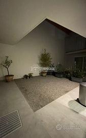 BILOCALE CON GIARDINO