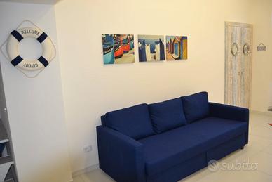 Acireale, fraz. S.Tecla, casa singola bivani+cort