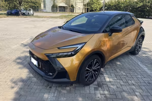 C-HR II 2024 2.0 phev Lounge Premiere fwd e-cvt