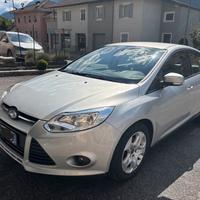 FORD FOCUS DUE VOLUMI - 2013