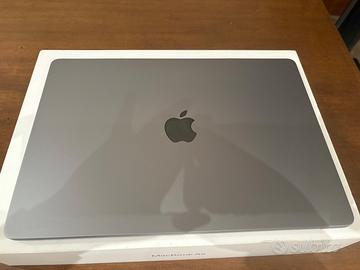 MacBook Air M2 15” perfetto 97% batteria