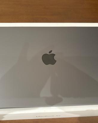 MacBook Air M2 15” perfetto 97% batteria