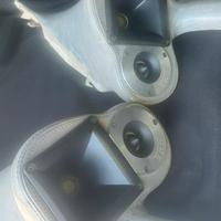 Montanti audio per auto