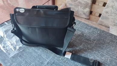 valigetta con ricarica solare