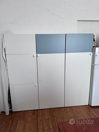 Mobile Ikea bianco e azzurro