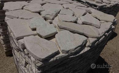 Pietra di Trani da Pavimento Anticata Segata