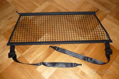 Reti per cani in macchina e non solo.