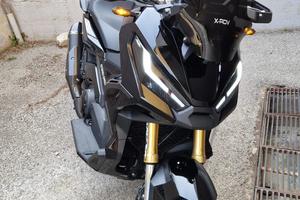 Xadv 750 2021