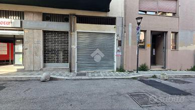 AUTORIMESSA A PESCARA