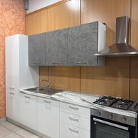 Cucina nuova completa di elettrodomestici 300cm