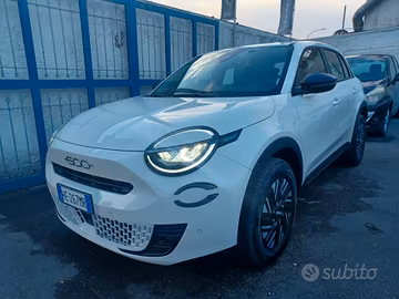 Fiat 600 Hybrid 110 CV DCT KMO UFF. ITALIA