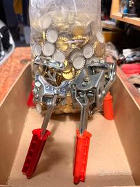 Tappatrici manuali per tappi a corona 26mm