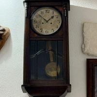 Antico Orologio a Pendolo 