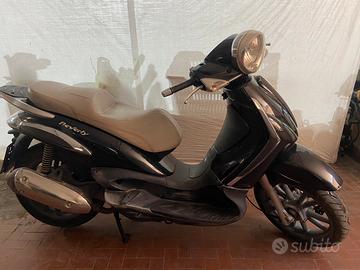 Ricambi Beverly tourer 300