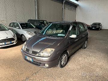 Renault Scenic 2 serie-1,9 -2003