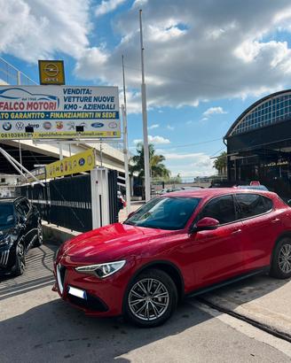 Alfa Romeo Stelvio 2.2 Turbodiesel 160 CV AT8 RWD 
