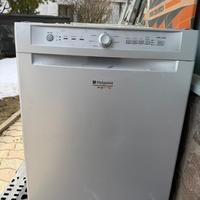 Lavastoviglie usata Hotpoint Piston
