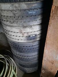 Pneumatici Michelin 205/65x17,5
