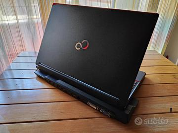 FUJITSU LIFEBOOK e556