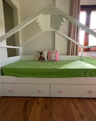 Letto singolo a casetta con cassetti e materassa