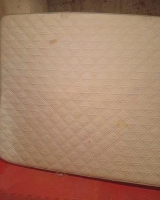 materasso matrimoniale buono stato