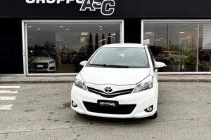 Toyota Yaris 5 Porte 1.0 BENZ 69 CV ADATTA A NEOPA