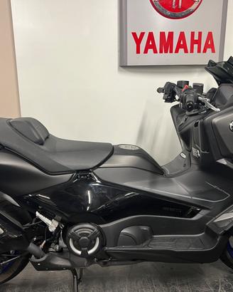 Yamaha T Max 560
