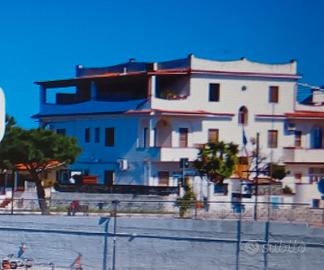 Appartamento vista porto-mare