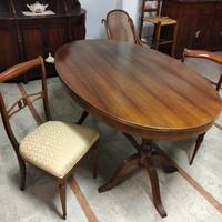 tavolo ovale stile inglese 