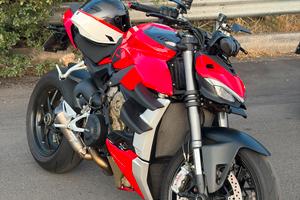 Dicati StreetFighter V4 2022