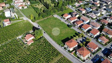 TER. RESIDENZIALE A ILLASI