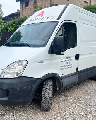 Iveco Daily 2.3 Mtj L2H2 passo medio alto