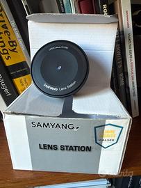 Stazione per obiettivi Samyang Canon RF