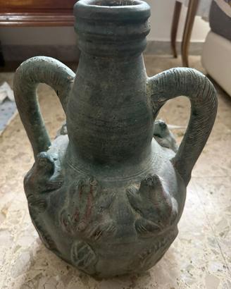 Brocca in terracotta