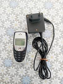 Nokia 8310 telefono cellulare vintage