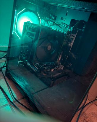 Pc gaming solamente ritiro a mano