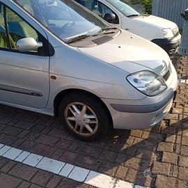 Renault megan scenic