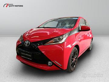 Toyota Aygo 1.0 x-play 5p