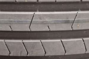 Pirelli P zero 245x45x20"