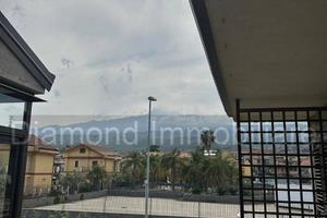 Bivani con garage a Mascali