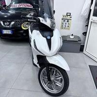 Piaggio Beverly hpe 300