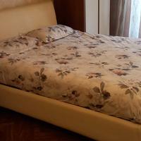 letto matrimoniale in ecopelle