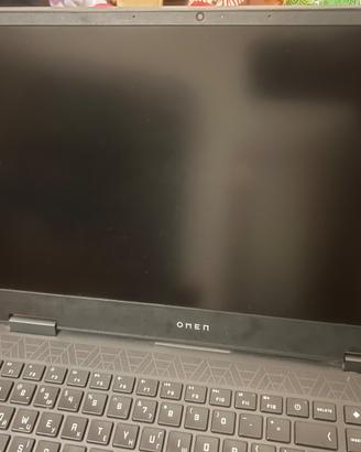 HP Omen 15 - Ryzen 5 5600H / RTX 3060 / 16 GB RAM