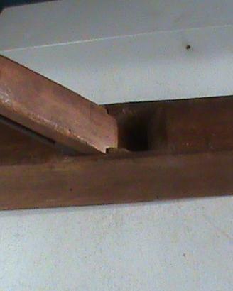 PIALLA   ARTIGIANALE DEGLI ANNI 60.