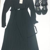 Set vestito e sandali neri