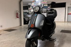 Vespa gts 300 supersport hpe e5 Passaggio Incluso