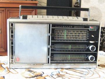 STEREO GRUNDIG SATELLIT