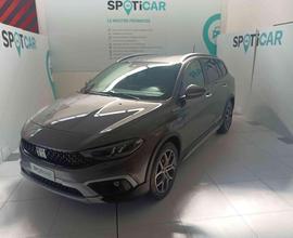 FIAT Tipo 1.5 Hybrid DCT SW Cross