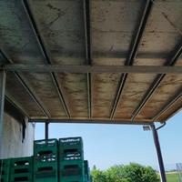 tettoia metallica prefabbricata